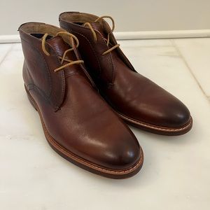 STEVE MADDEN CHUKKA BOOT - MENS 8 - BROWN/COGNAC